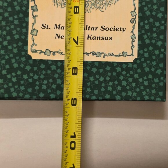 Newton Kansas Cookbook Taste Of Heaven St Marys Altar Society 1999 Recipe Book - Picture 11 of 12